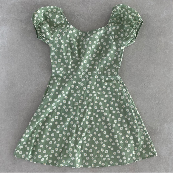 MISSGUIDED FLORAL MINI DRESS - Picture 6 of 12